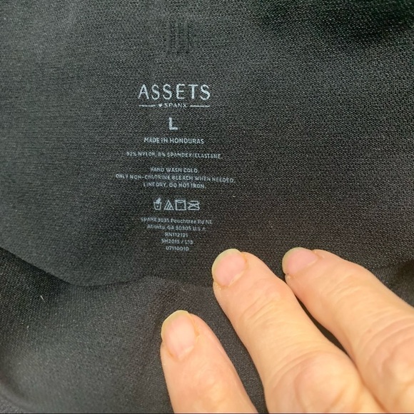 Assets By Spanx Remarkable Results High-Waist Mid-Thigh Shaper - Picture 3 of 5